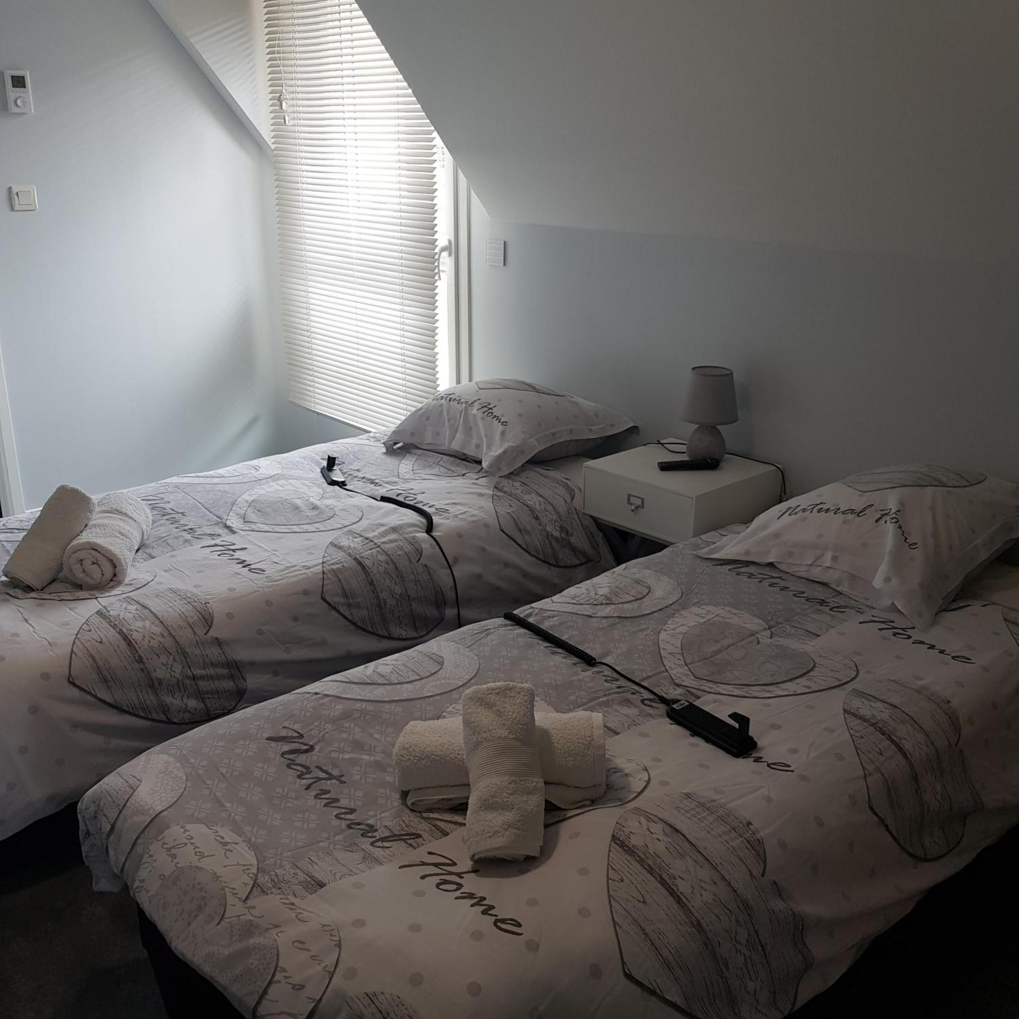 Mathieu Grande Chambre Entre Caen Et La Mer Chambre Terrasse Jardin Et Piscine מראה חיצוני תמונה